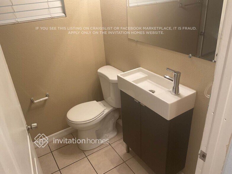 Building Photo - 1021 Brookside Dr