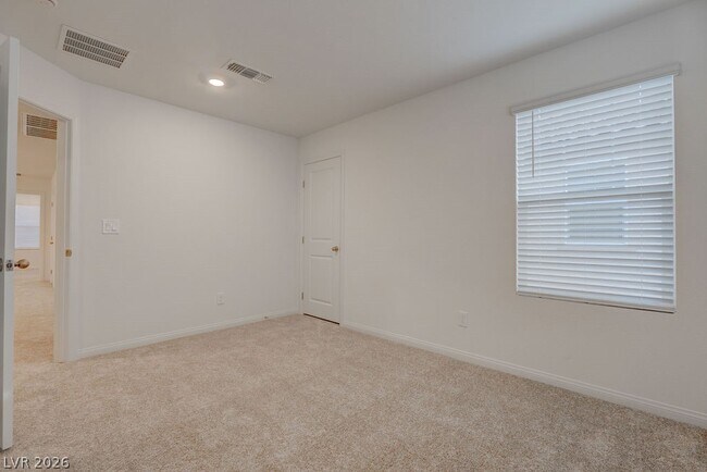 Building Photo - 2744 Tricase St