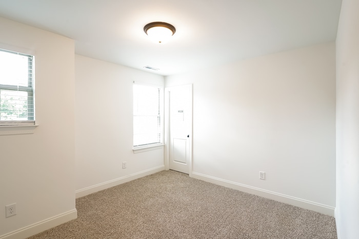 Building Photo - 308 B Lake St