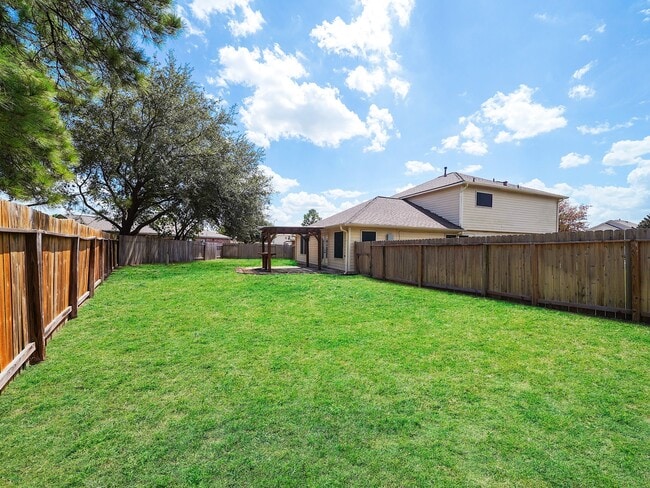 Building Photo - 1011 Backland Ct