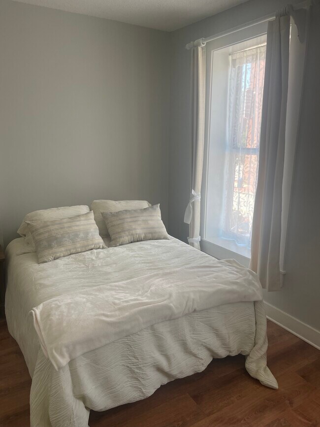 Building Photo - 2020 S 12th St