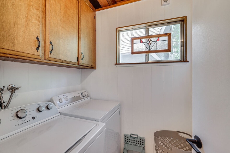 Building Photo - 923 Sagewood Dr