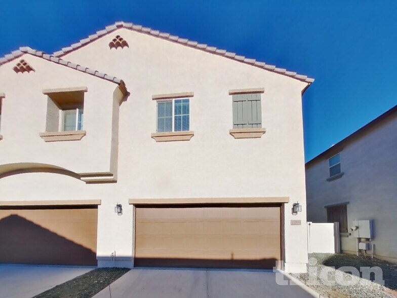 Building Photo - 12594 W Steed Ridge