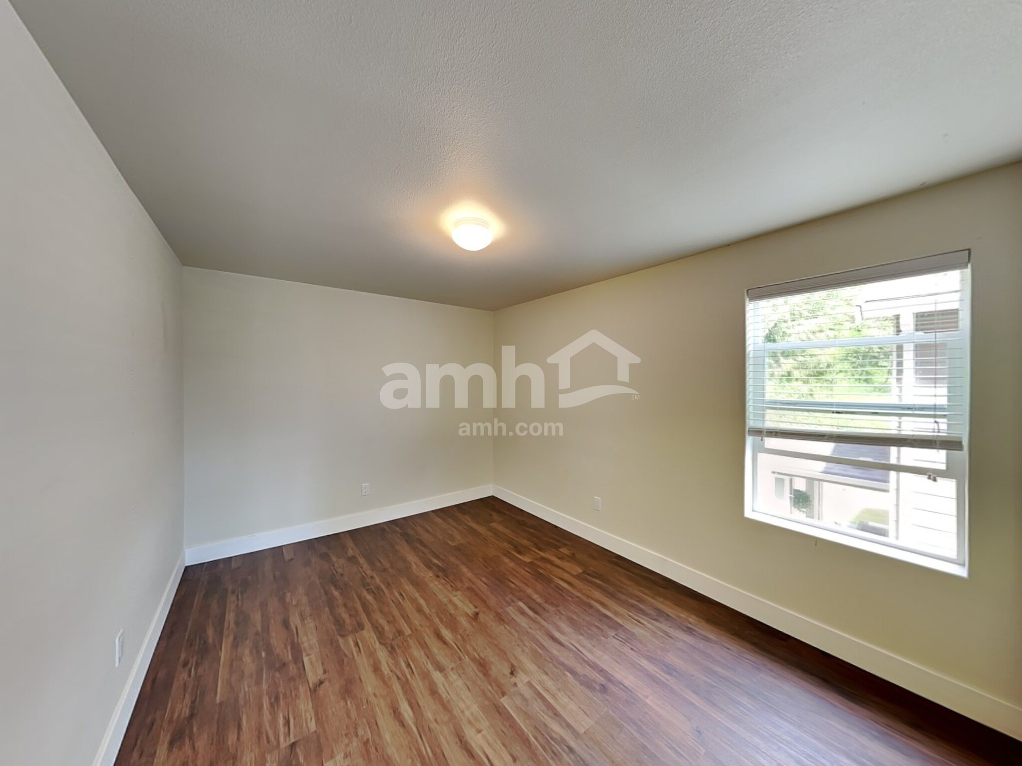 Building Photo - 1709 Blacktail Ln