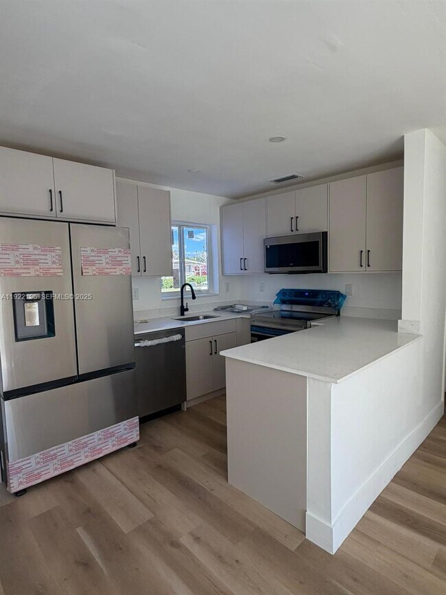 Building Photo - 6117 NW 27th St