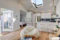 Building Photo - 214 Bicknell Ave