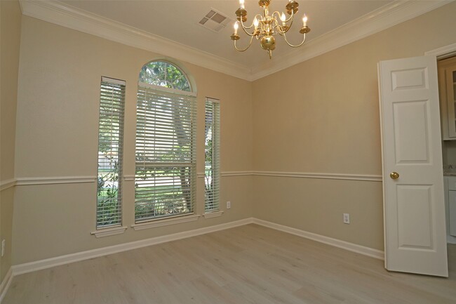 Building Photo - 7534 Orchard Hills Ln