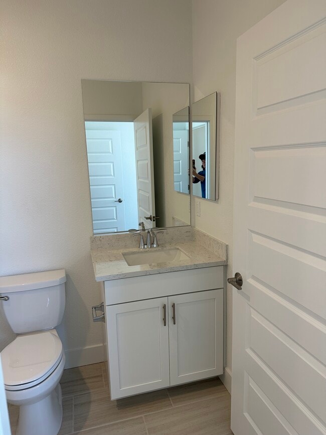 Building Photo - 2497 Denia Pl