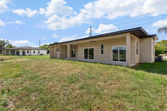 Building Photo - 33328 CR-473