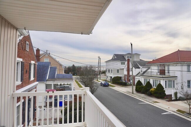 Building Photo - 13 S Haverford Ave