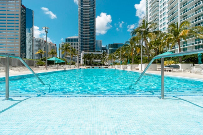 Building Photo - 951 Brickell Ave