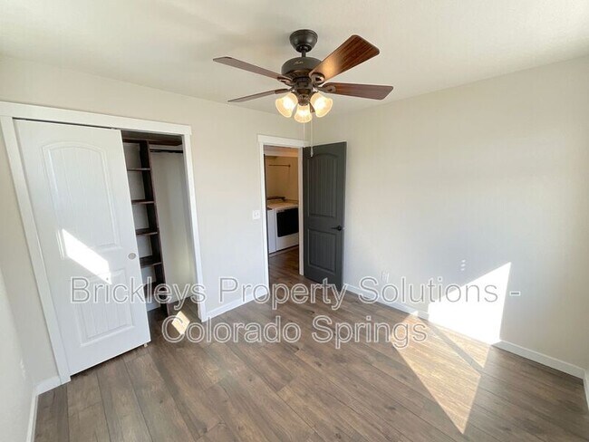Building Photo - 7227 Berrybrook Ln