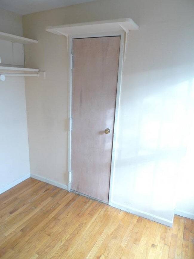 Building Photo - 1 bedroom in Jersey City NJ 07302