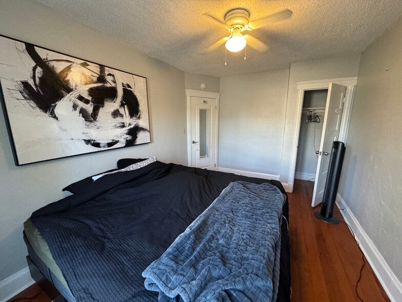 Building Photo - 328 Manhattan Ave