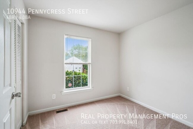 Building Photo - 10944 Pennycress St