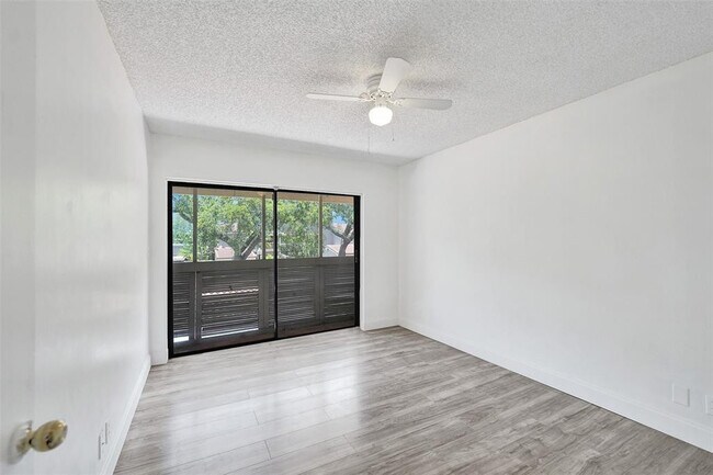 Building Photo - 103 Heatherbrook Way