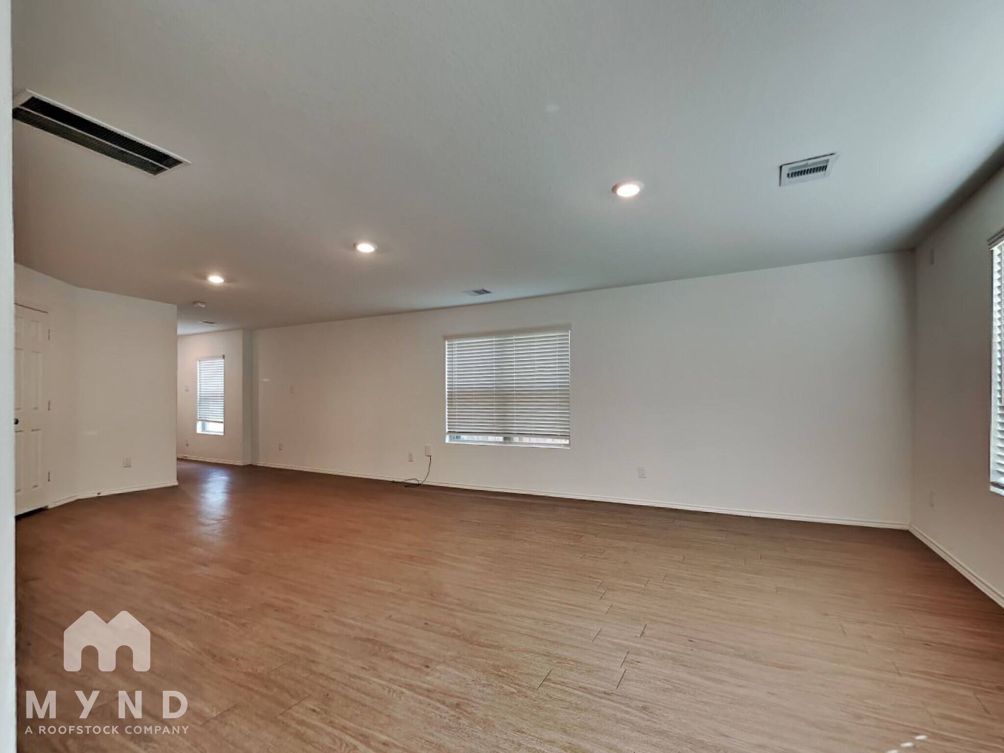 Building Photo - 3647 Solanum Dr