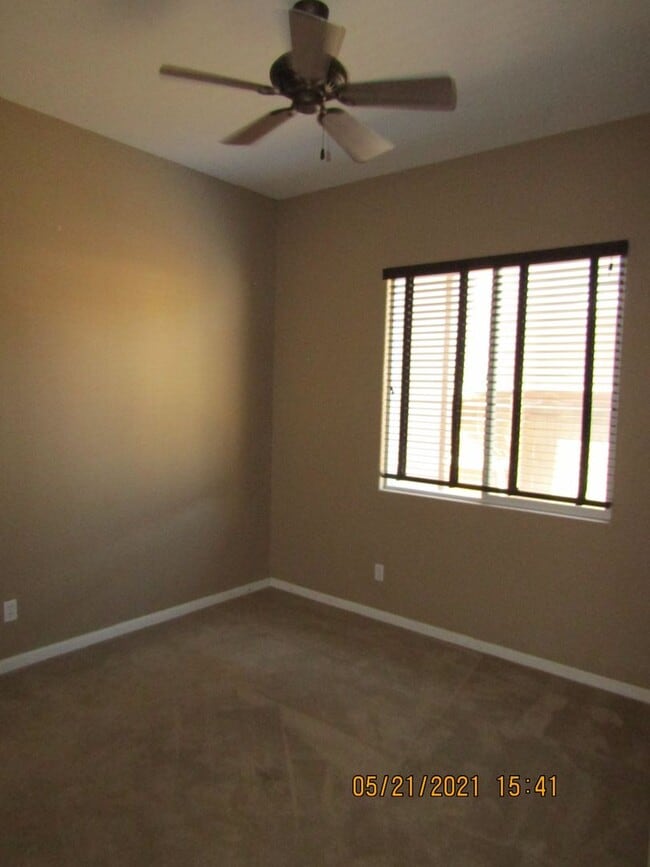 Building Photo - Centrally Located Single Story Home in Traditions