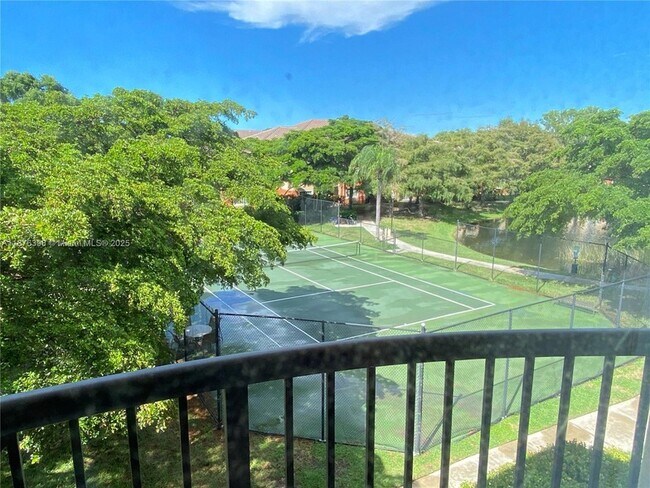 Building Photo - 4175 N Haverhill Rd