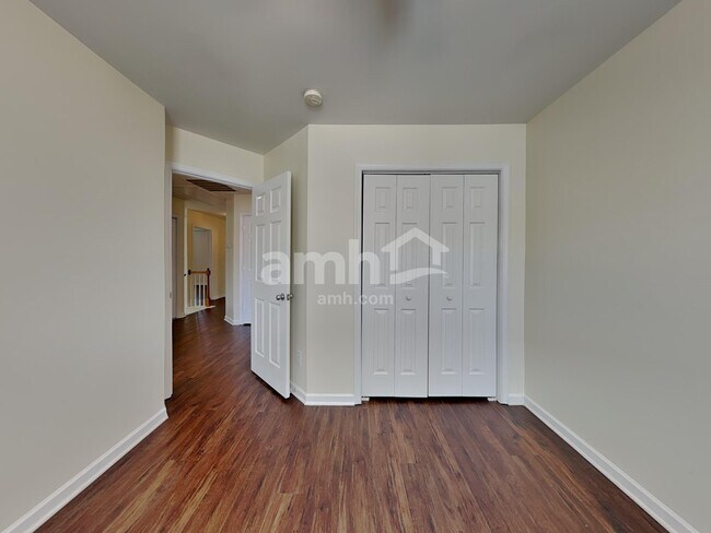 Building Photo - 4131 Crestview Place Dr