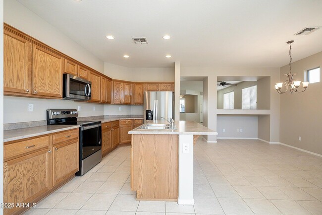 Building Photo - 39802 N Cross Timbers Way