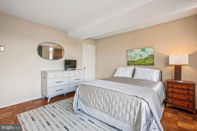 Building Photo - 1311 Delaware Ave SW