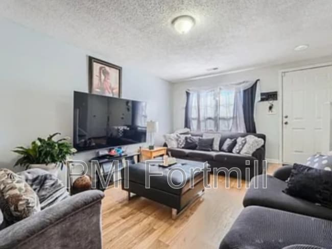 Building Photo - 3602 Huyton Ct