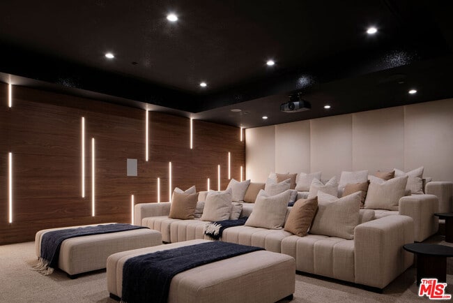 Building Photo - 500 Ocampo Dr