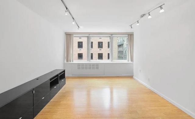 Building Photo - 2 bedroom in New York NY 10005