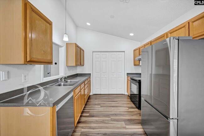 Building Photo - 112 Ivy Garden Ln