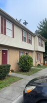 Building Photo - 374 Woodstock Ln