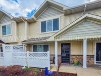 Building Photo - 3 Bedroom 2.5 Bathroom with a 2-car attached garage end unit