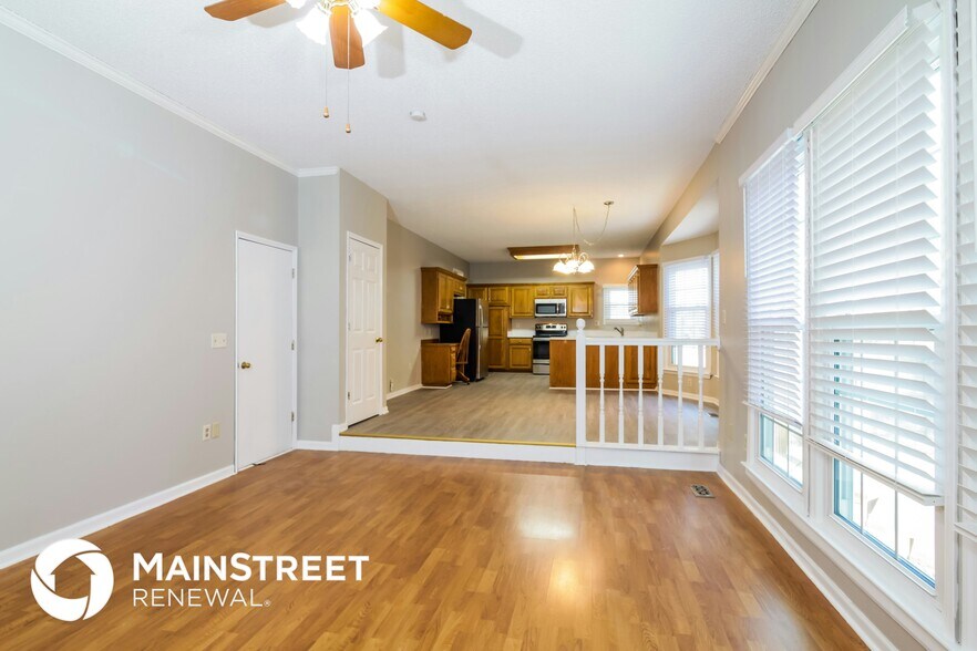 Building Photo - 5203 McCoy St