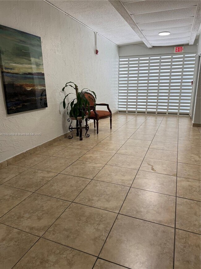 Building Photo - 17570 Atlantic Blvd