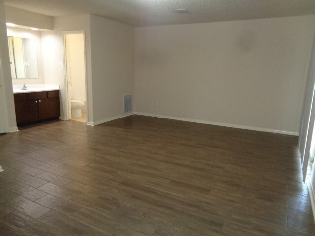 Building Photo - 3631 Wintergreen Dr