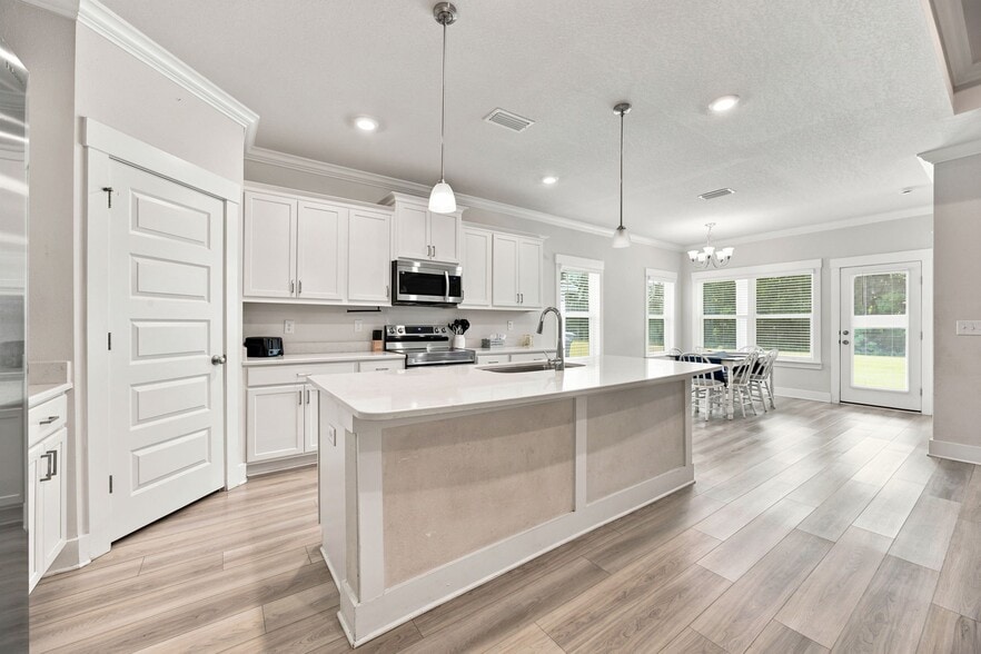 Building Photo - 14838 Dayton Cir