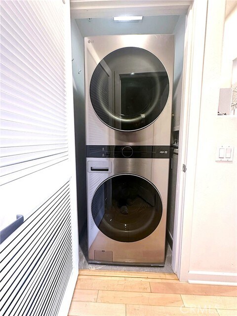 Building Photo - 5511 W 149th Pl