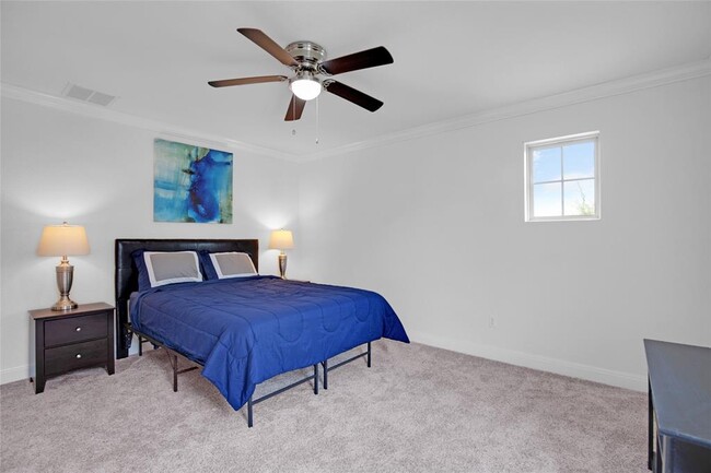 Building Photo - 5724 Siragusa Dr