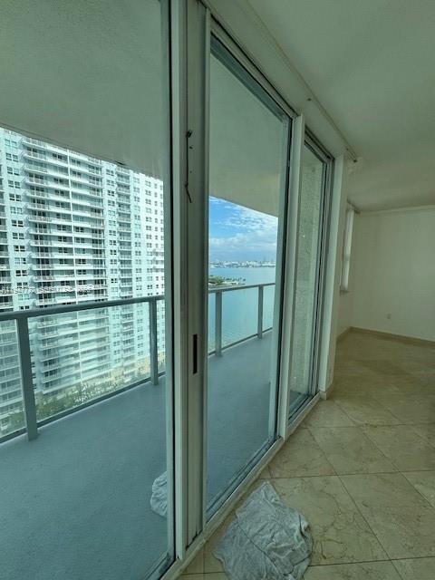 Building Photo - 1155 Brickell Bay Dr
