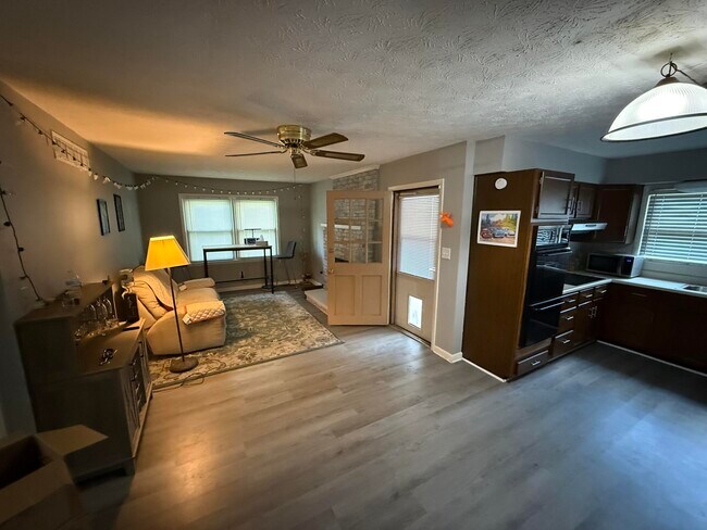 Building Photo - 3334 Nevius Dr