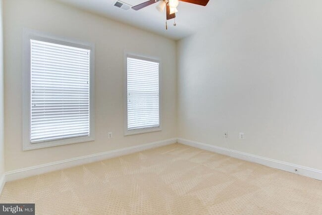 Building Photo - 16069 Pitner St