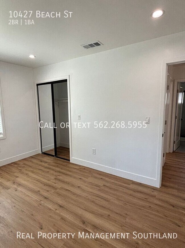 Building Photo - 10427 Beach St