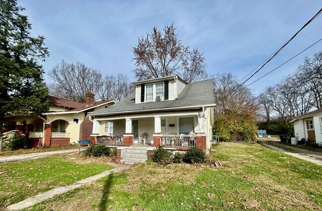 Primary Photo - 5 Bedrooms for 2026-27 School Year