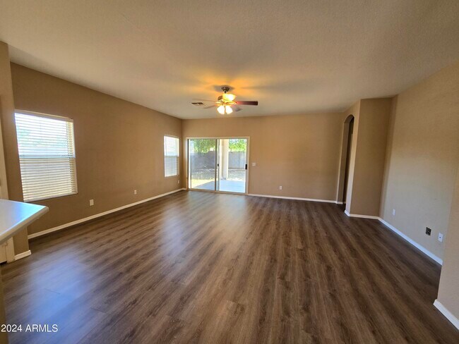 Building Photo - 3741 E Derringer Way