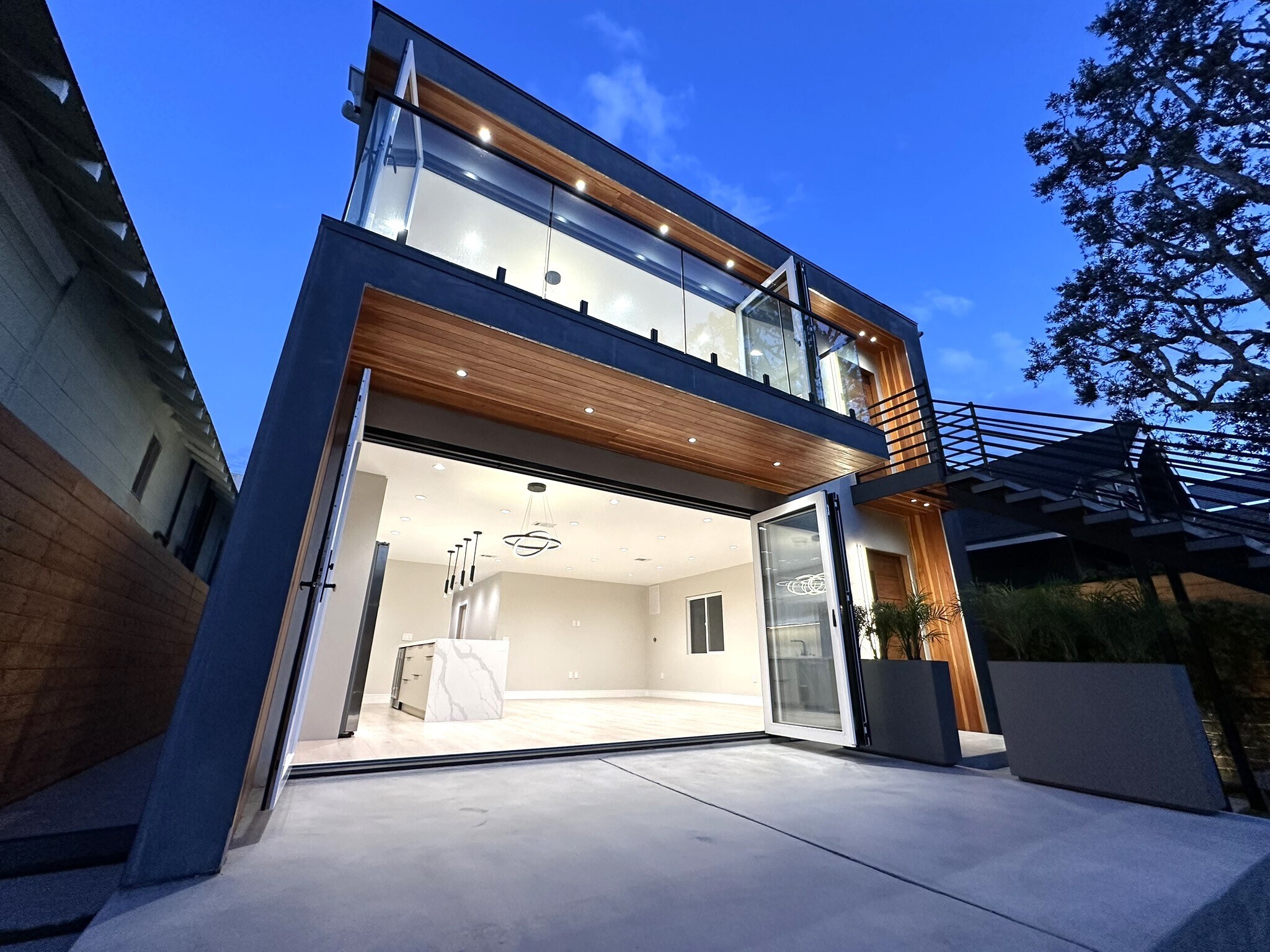 Building Photo - 36 Paloma Ave