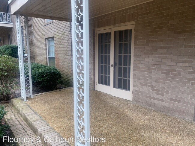 Building Photo - 2 br, 2 bath House - 2230 Cherokee Avenue #25