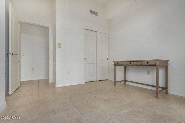 Building Photo - 2302 N Central Ave