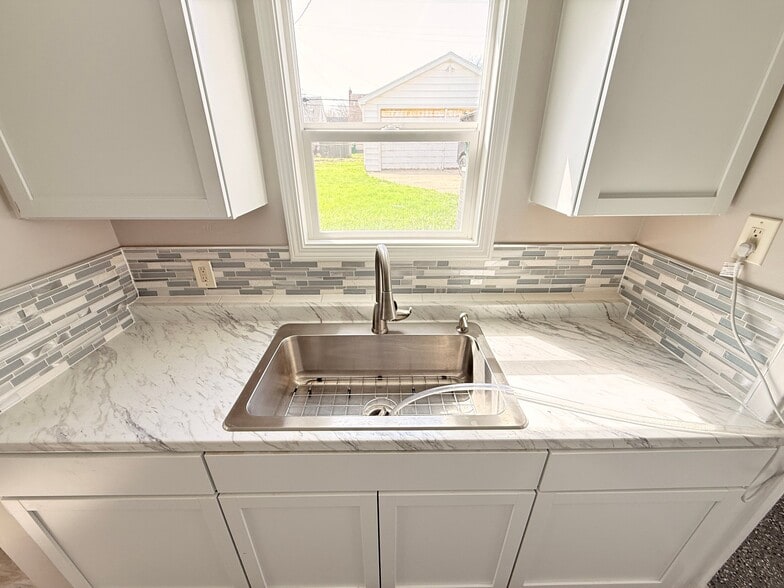 Building Photo - 22079 Rausch Ave