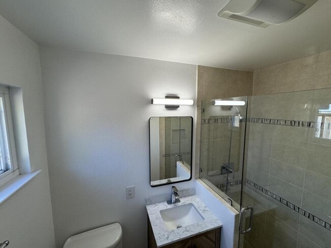 Building Photo - 47436 Fernald St