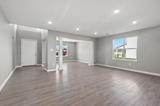 Building Photo - 8185 Driftwood Lp
